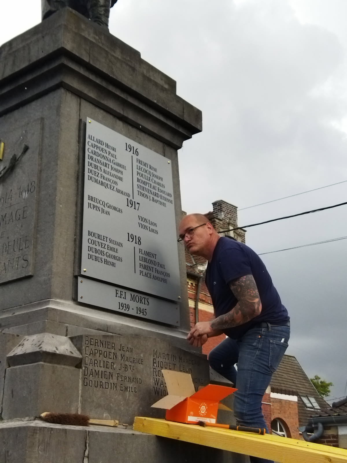 Rénovation monument aux morts