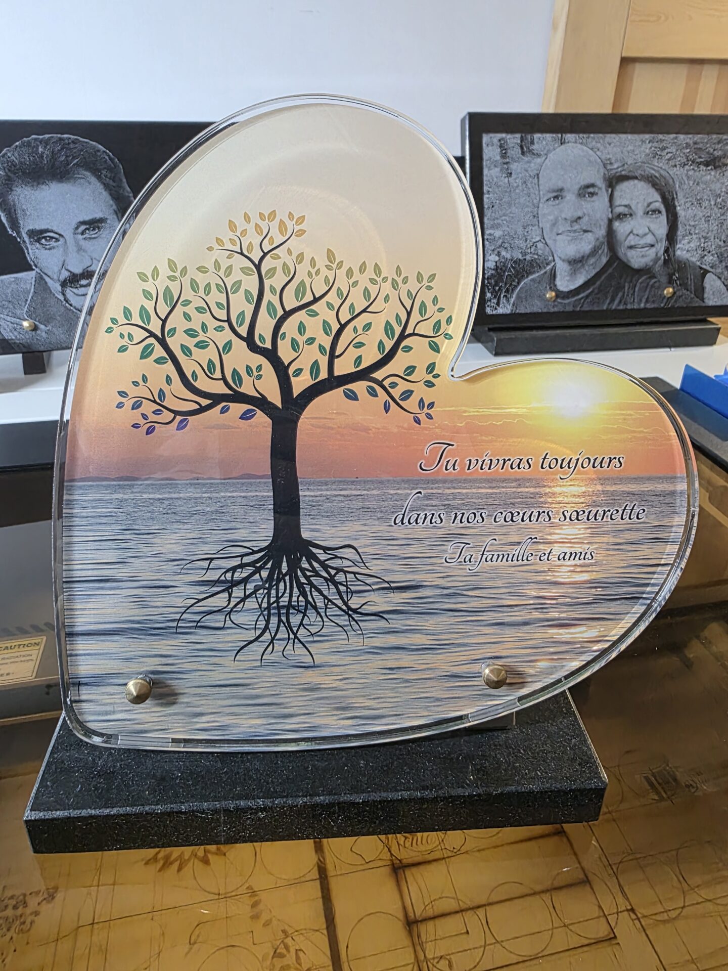 Médaillons photos pierre tombale