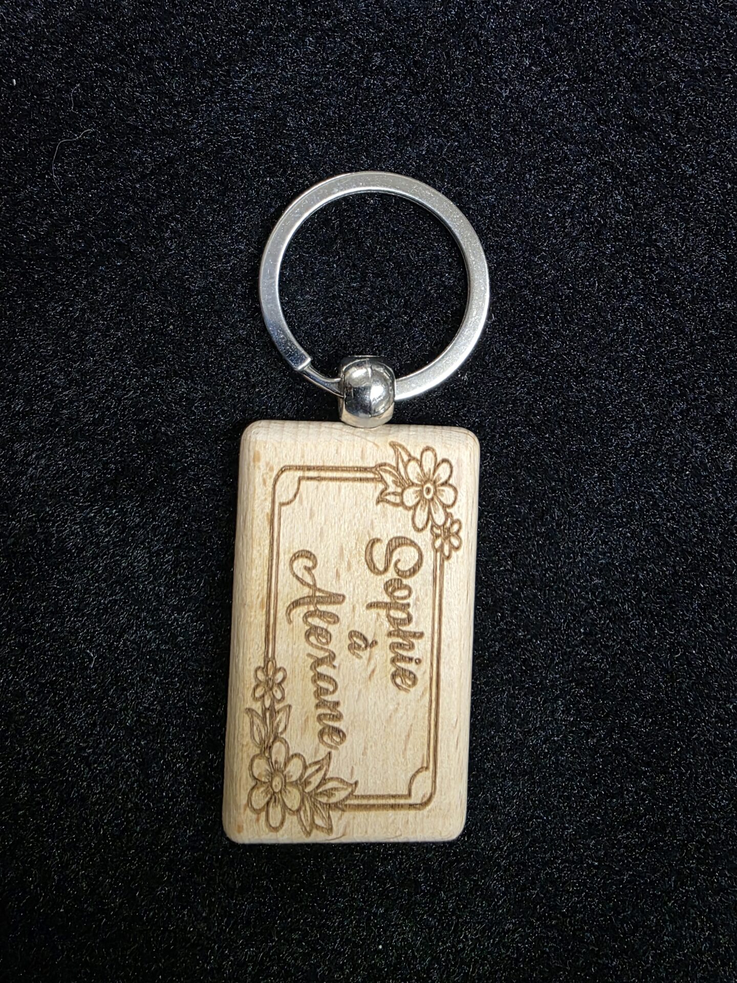 Porte clés bois chien personnalisé